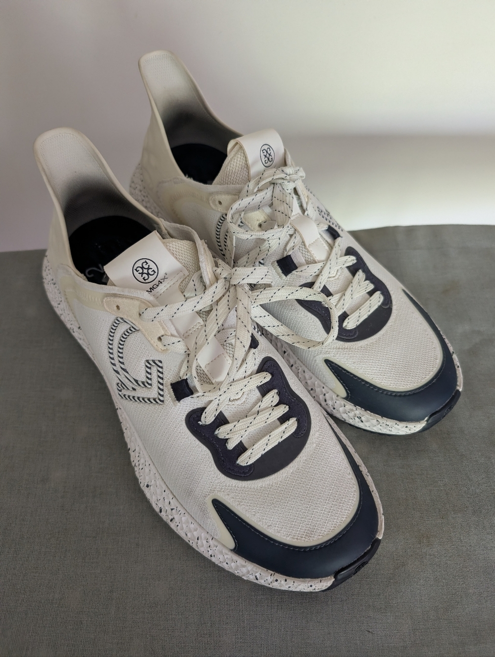 G/FORE MG4X2 White & Navy Hybrid Gold Sneakers Size 11